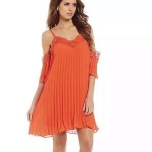 NWT Gianni Bini Pleated Melvini Poppy Off The Shoulder Dress Small